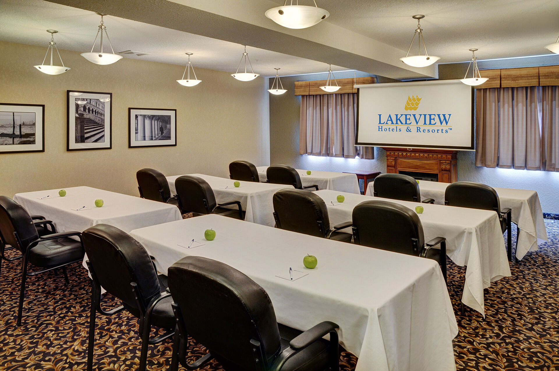 Lakeview Inns & Suites - Fort Nelson Extérieur photo